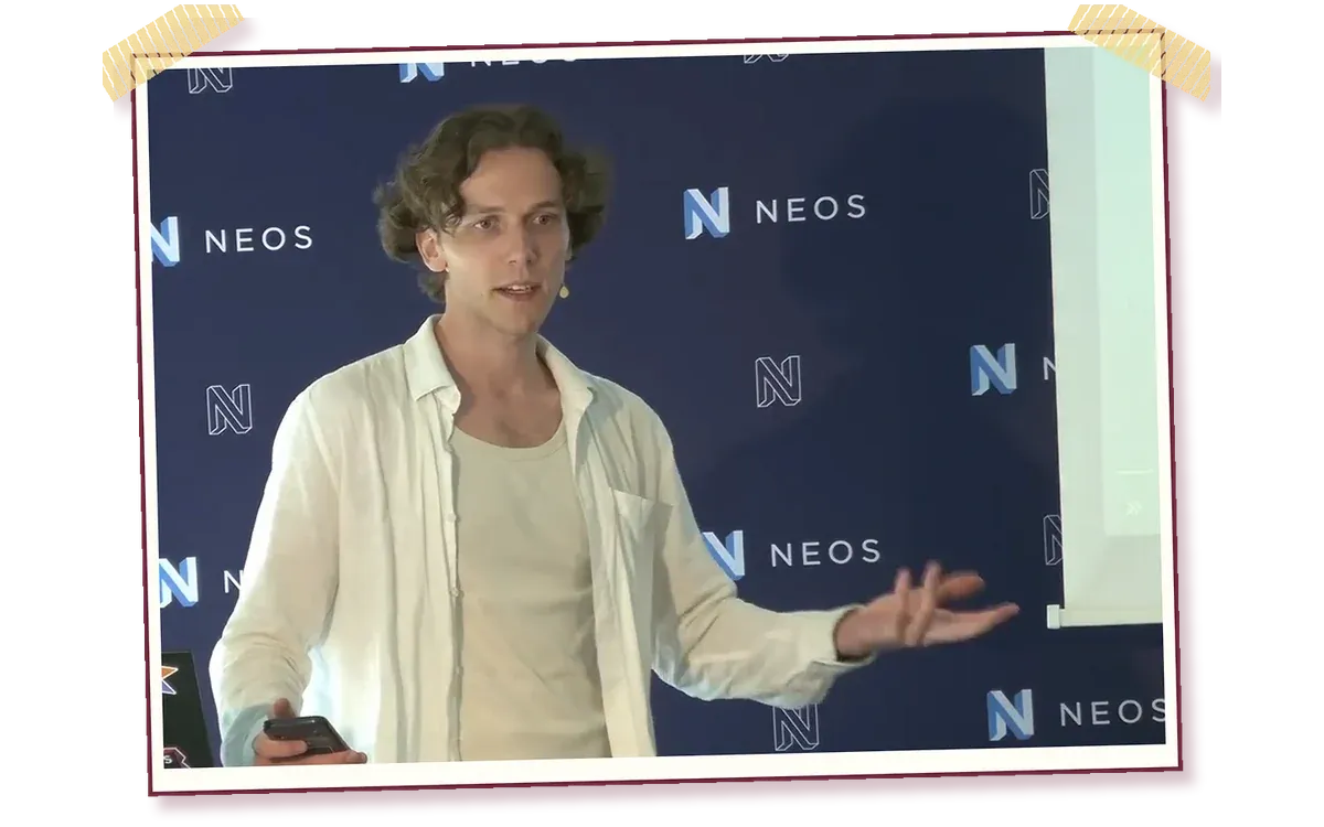 Louis bei seinem Lightning Talk auf der NeosCon